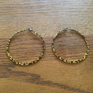 Cheetah/Leopard Print Hoop Earrings